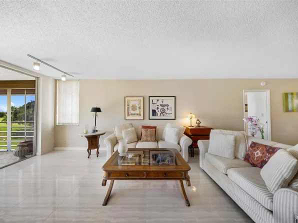 800 Cypress Grove Dr APT 402, Pompano Beach, FL 33069