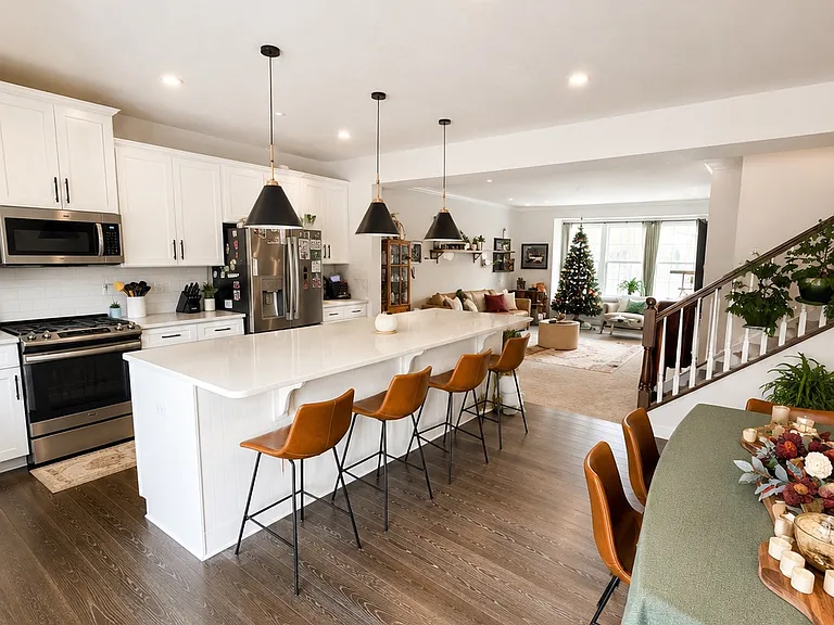 4040 Crown Dr #1 — Photo 3