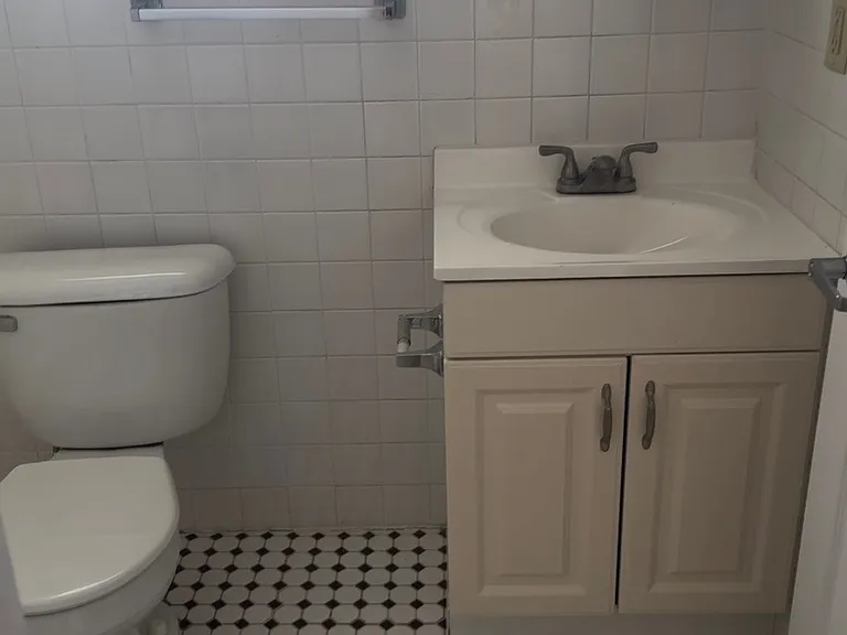 13 Pezzullo St #4 — Photo 5