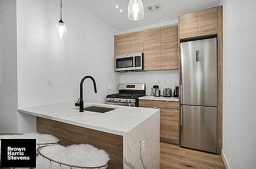 3rd image of 750 Mac Donough St #3