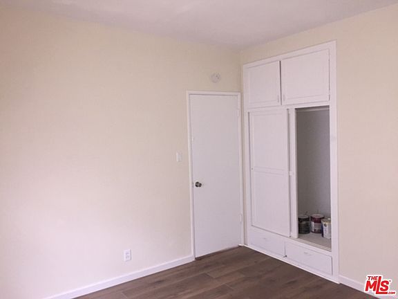 4th image of 9439 Los Angeles St