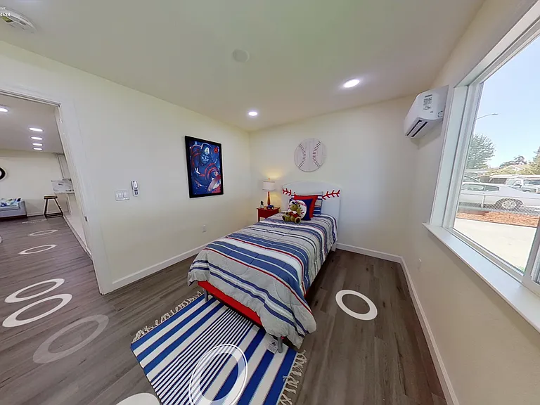 40177 Leslie St #1 — Photo 3