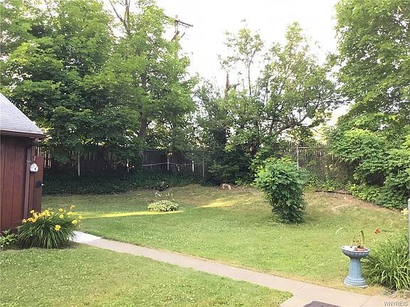 5th image of 42 Newell Ave