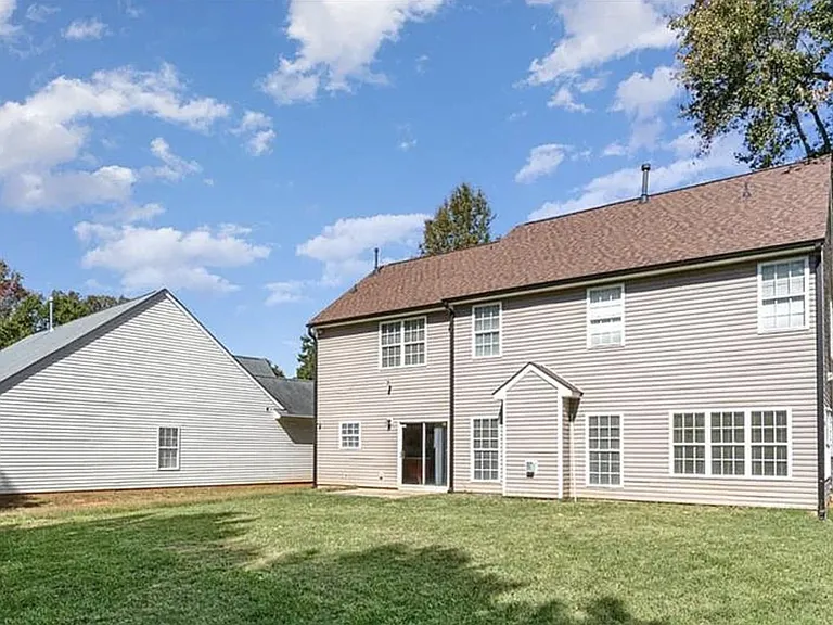 1212 Oakdale Commons Ct — Photo 7