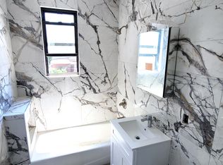 28-17 37th St #2A, Astoria, NY 11103