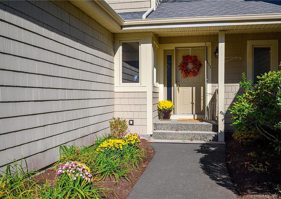 1st image of 12 Boulevard Dr Unit 111