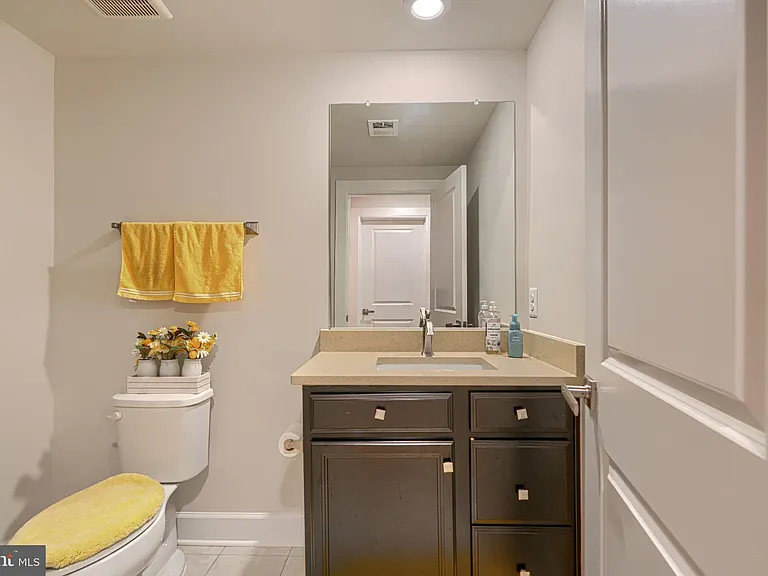 7142 Starmount Way — Photo 73