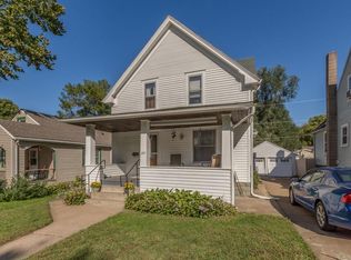 257 13th St NW, Cedar Rapids, IA 52405