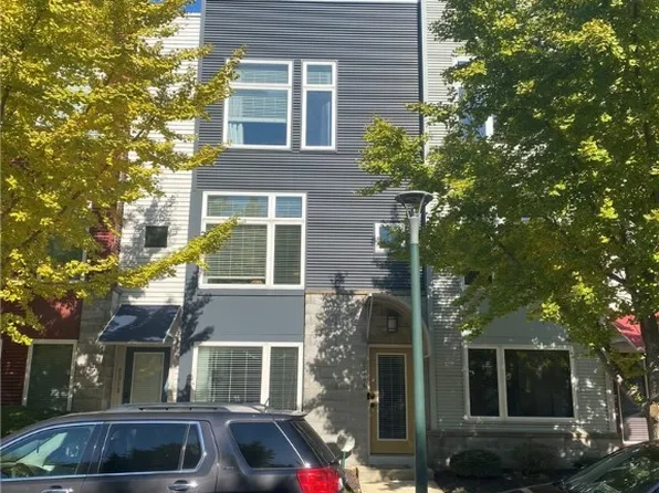 7308 Battery Park Blvd #A, Cleveland, OH 44102