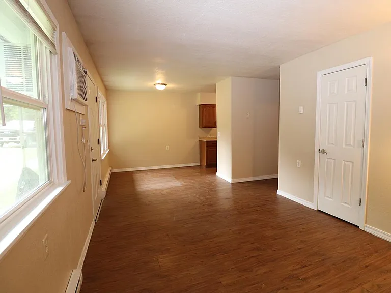 23053 Main St #14 — Photo 13