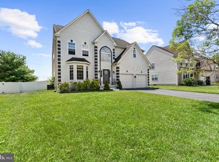 112 Summerbrooke Ct, Sicklerville, NJ 08081