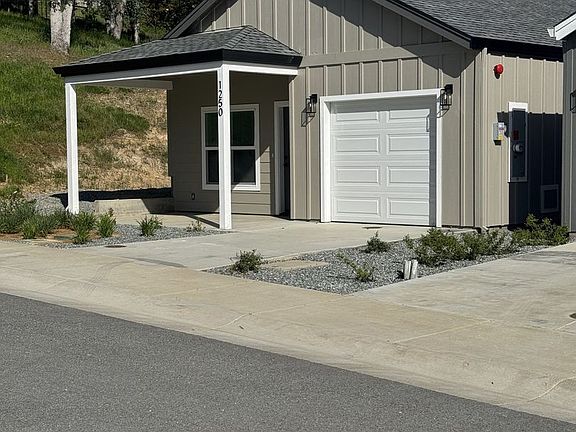 2nd image of 1250 Old Alturas Rd