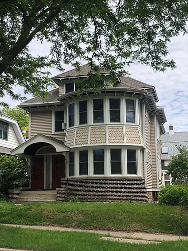 1607 E Pryor Ave Photo 1