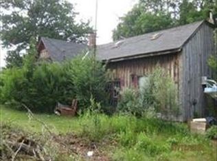 12 Gardner Rd, Templeton, MA 01468