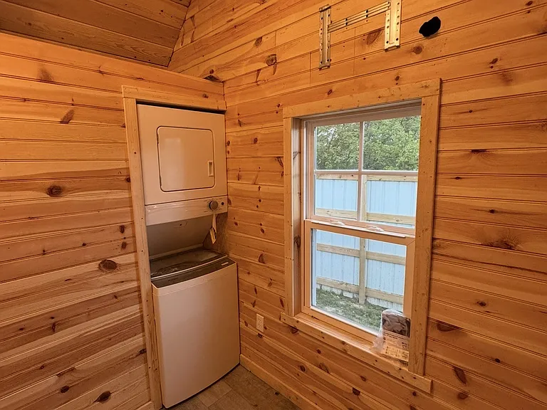 62 Railroad Dr — Photo 18