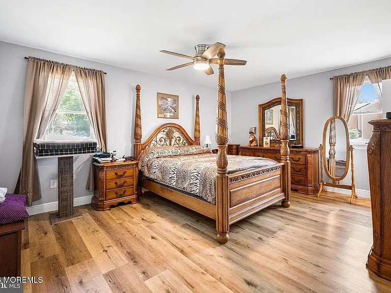 1726 Briarwood Dr — Photo 10