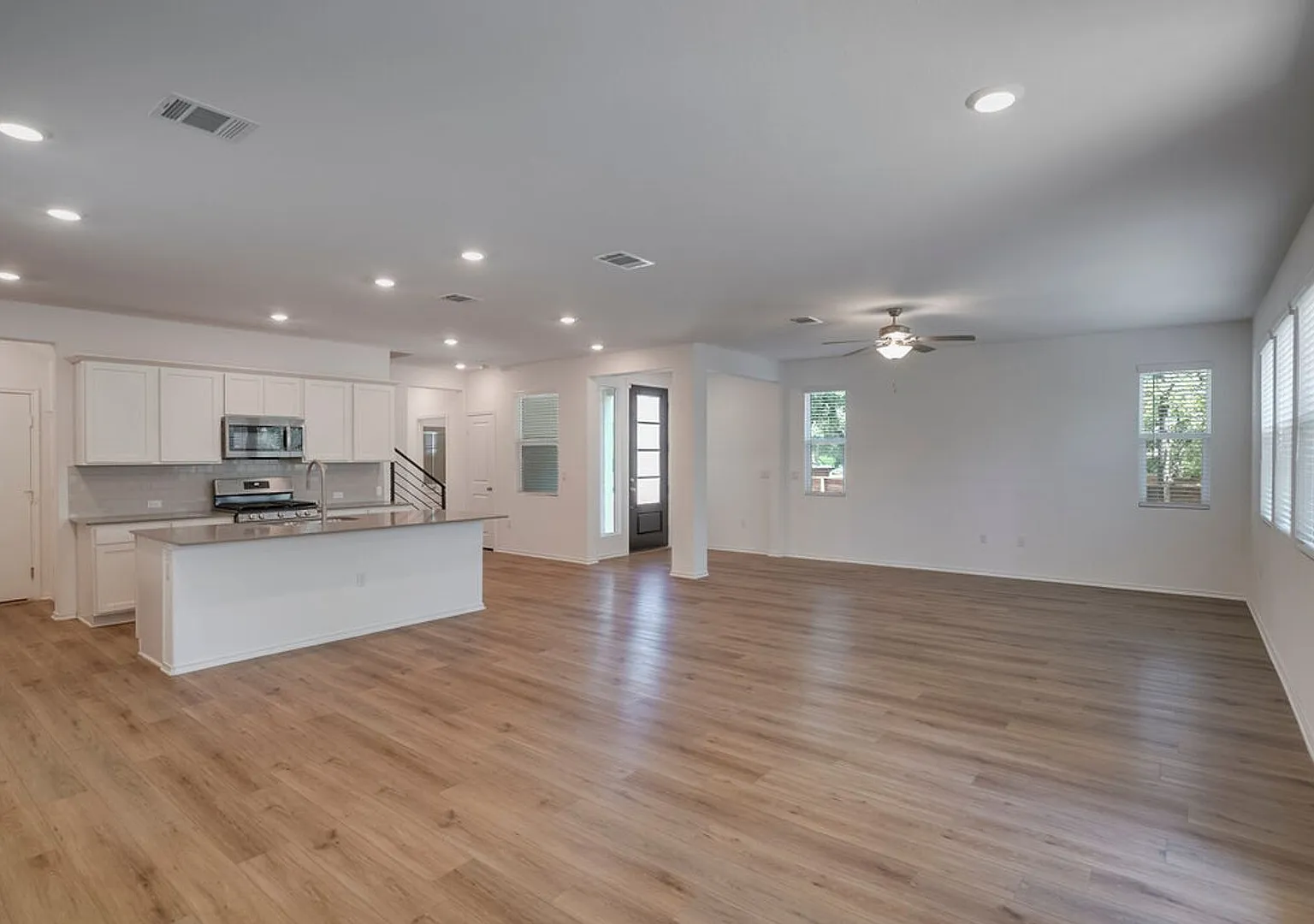 1109 Winnie Dr, Austin, TX 78748 — Photo 4