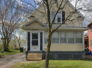 33 Mayberry St, Rochester, NY 14609