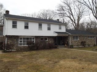 94 Wawecus Hill Rd, Norwich, CT 06360