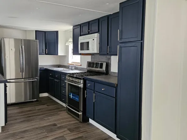 1050 Rambling Dr, Canyon Lake, TX 78133