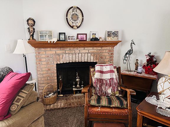 2nd image of 838 Mobile Blvd #15