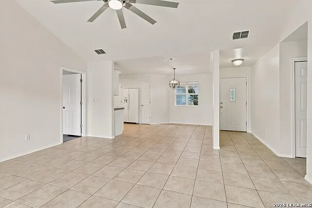 167 Mary Ann Dr — Photo 3