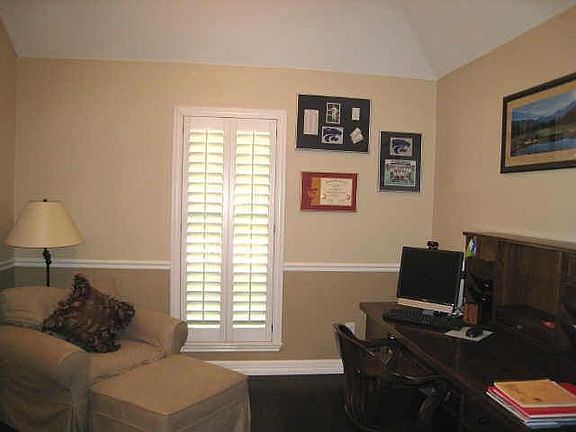 5th image of 710 Rolling Hills Dr
