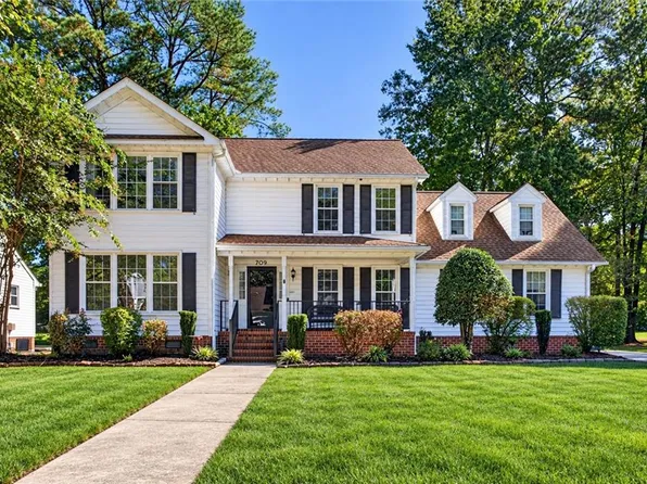 709 Aguila Dr, Chesapeake, VA 23322