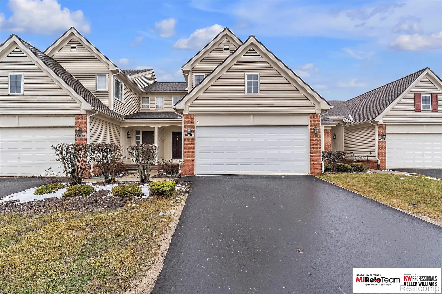 4516 Willow View Ct photo 1