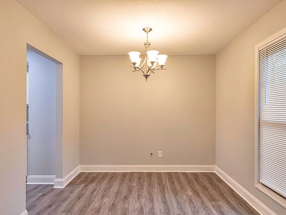 2nd image of 8707 Olde Colony Trl APT 12