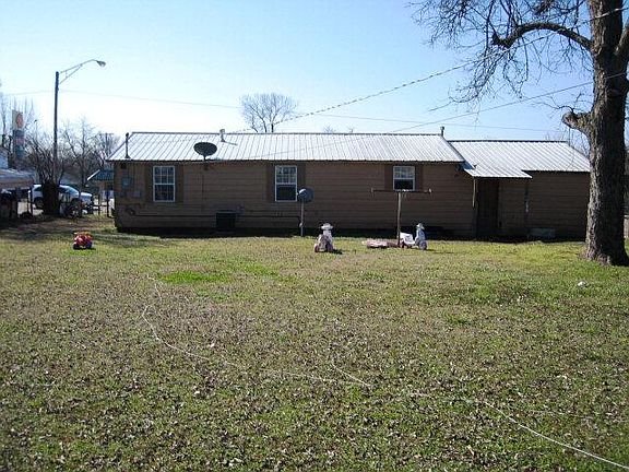 3rd image of 700 E Smith