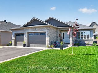 450 Central Park Blvd, Russell, ON K4R0C6