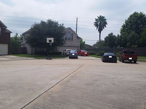 5th image of 18431 Brenwood Manor Dr