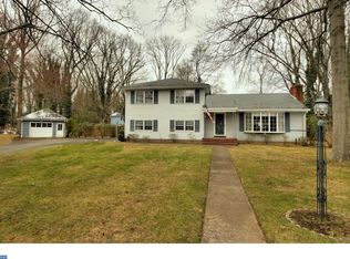 11 Boxwood Ct, Ewing, NJ 08628