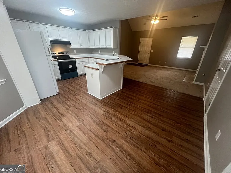 115 Falcon Ridge Dr — Photo 11
