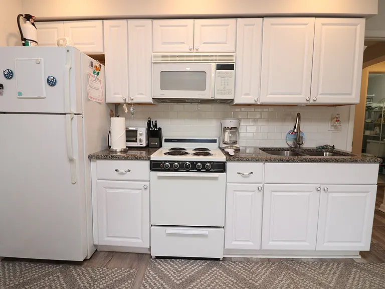 9010 Atlantic Ave #224 — Photo 13