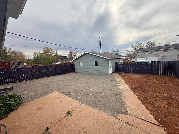2nd image of 3519 Pueblo St
