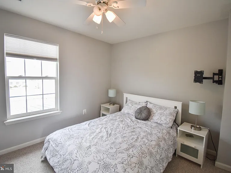 29670 Old Creek Ln — Photo 23