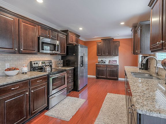 3rd image of 9709 Jarboe St