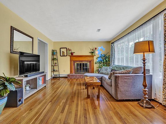 5th image of 2512 Kent Rd SE