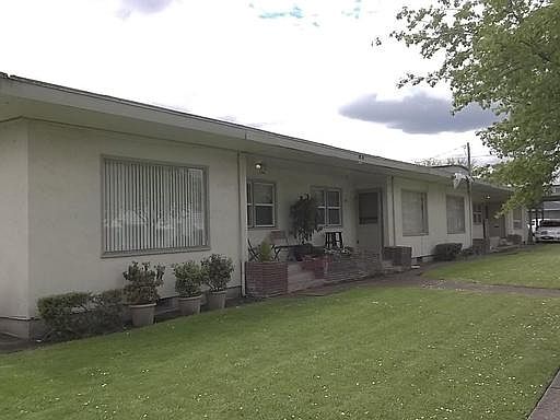 2nd image of 480 E 18th Ave