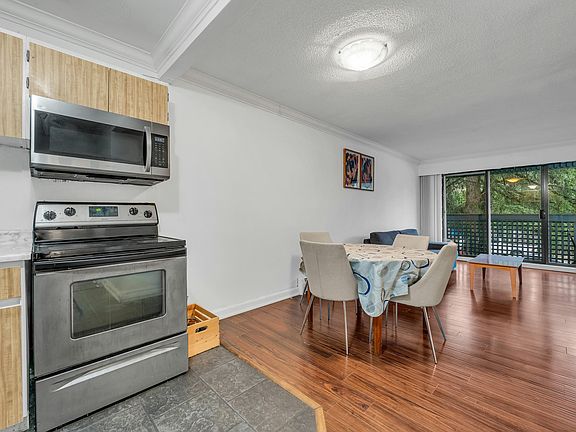 3rd image of 601 North Rd #308