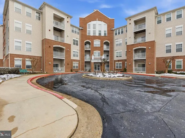2610 Chapel Lake Dr APT 407, Gambrills, MD 21054