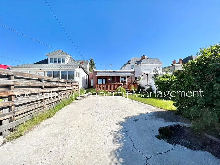 838 W Park St — Photo 29