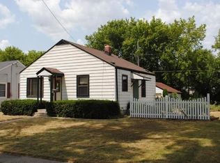 1008 E Holt Ave, Milwaukee, WI 53207