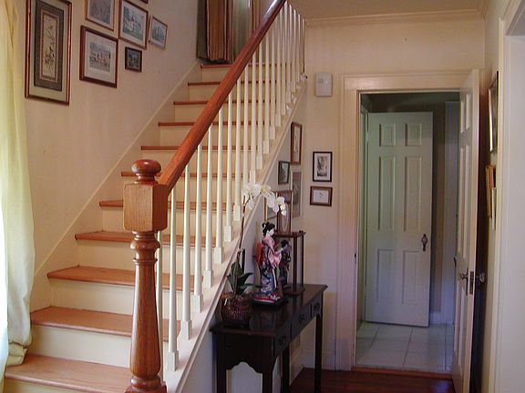 Inviting foyer
