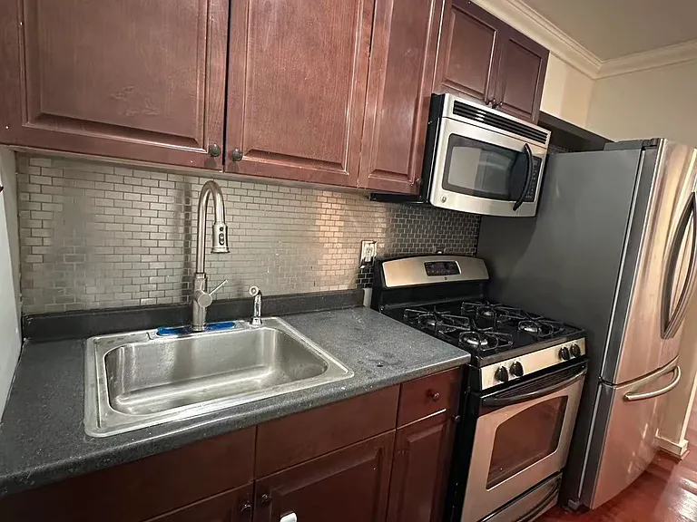 1310 South St #2R — Photo 10