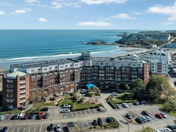 9 Park Ave APT 509, Hull, MA 02045