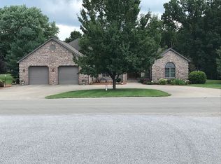 3050 Darwin Rd, West Terre Haute, IN 47885