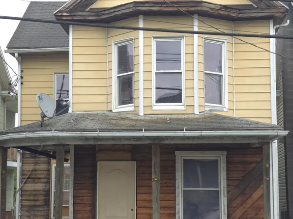 130 Pannebaker Ave, Lewistown, PA 17044